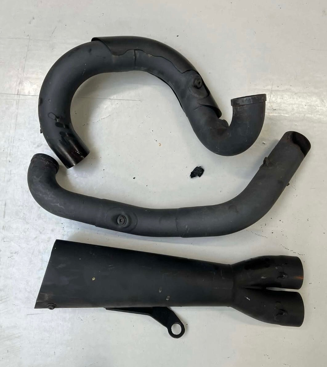 Vance & Hines Comp Exhaust