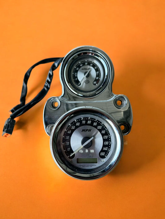 V-Rod 05-06 CVO VRSCSE Speedo & Tach Gauges